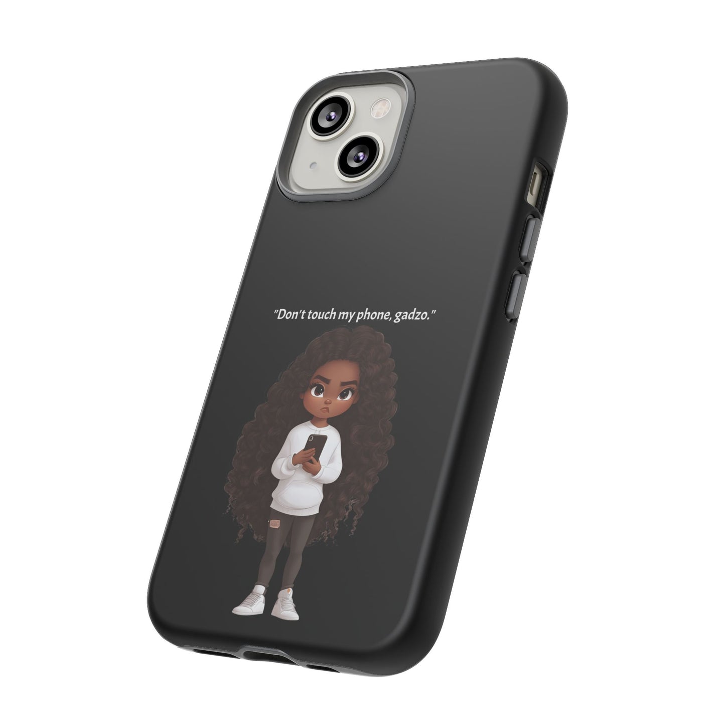 📱 „Don't touch my phone, gadzo.“ – Kryt s postojem a vtipem