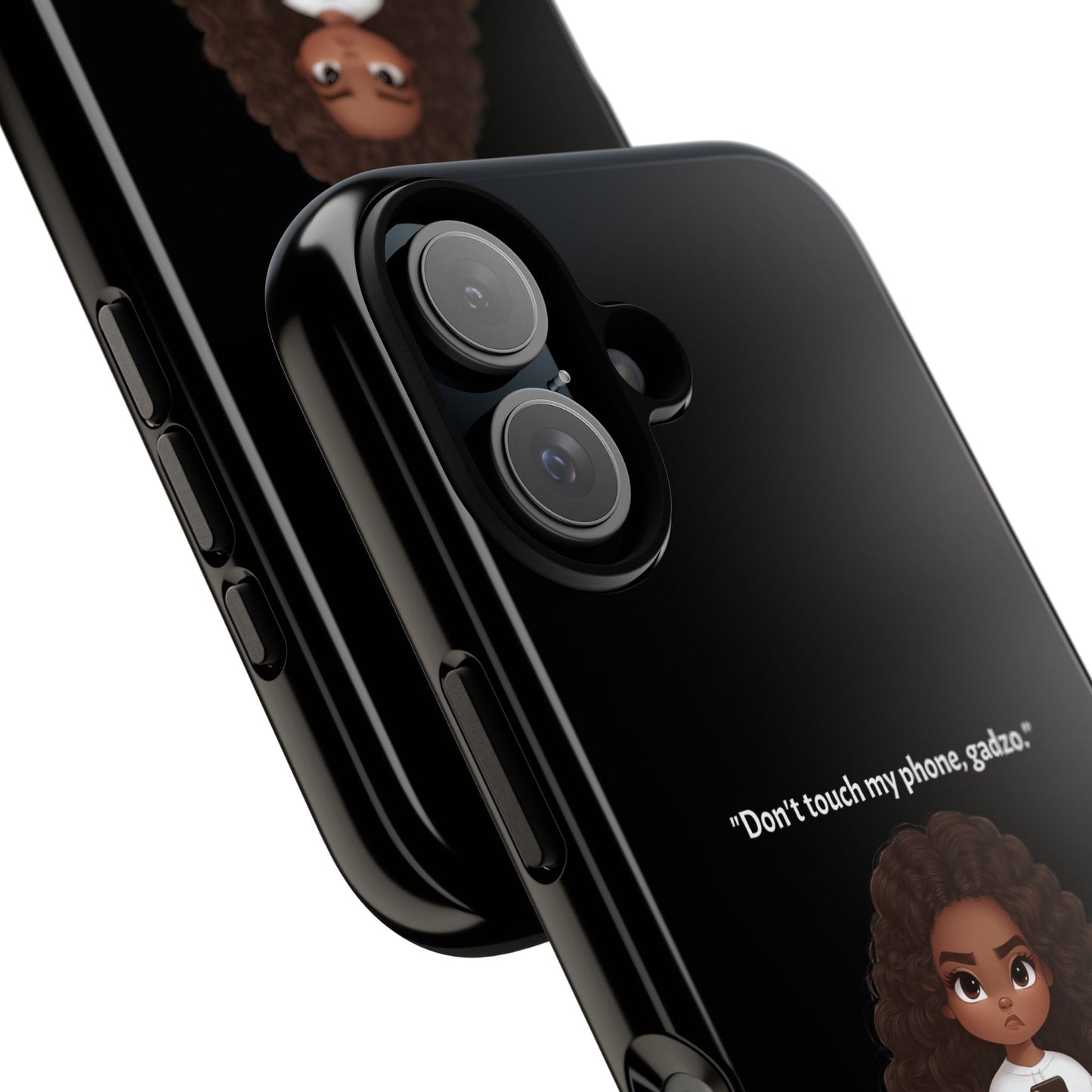 📱 „Don't touch my phone, gadzo.“ – Kryt s postojem a vtipem