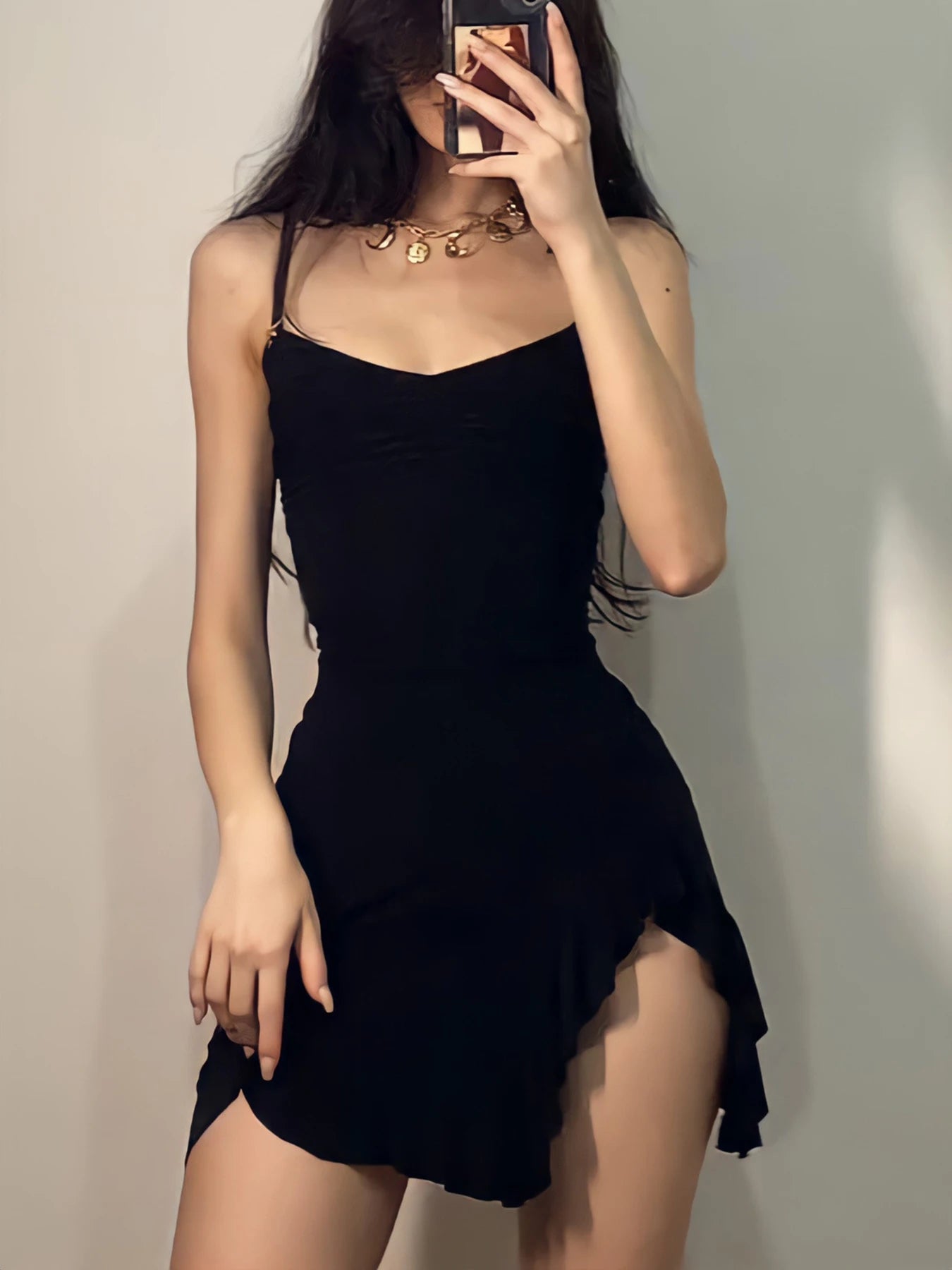 Summer New Women Dresses V-Neck Strap Knitted A-LINE Dresses Sexy Solid Sleeveless Slim Clubwear Party Elegant Lady Mini Dresses
